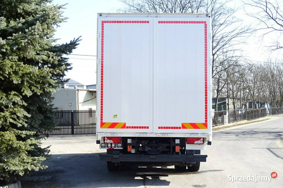 Scania P250 Euro 6 sypialna firanka wys260 winda Góra Kalwaria
