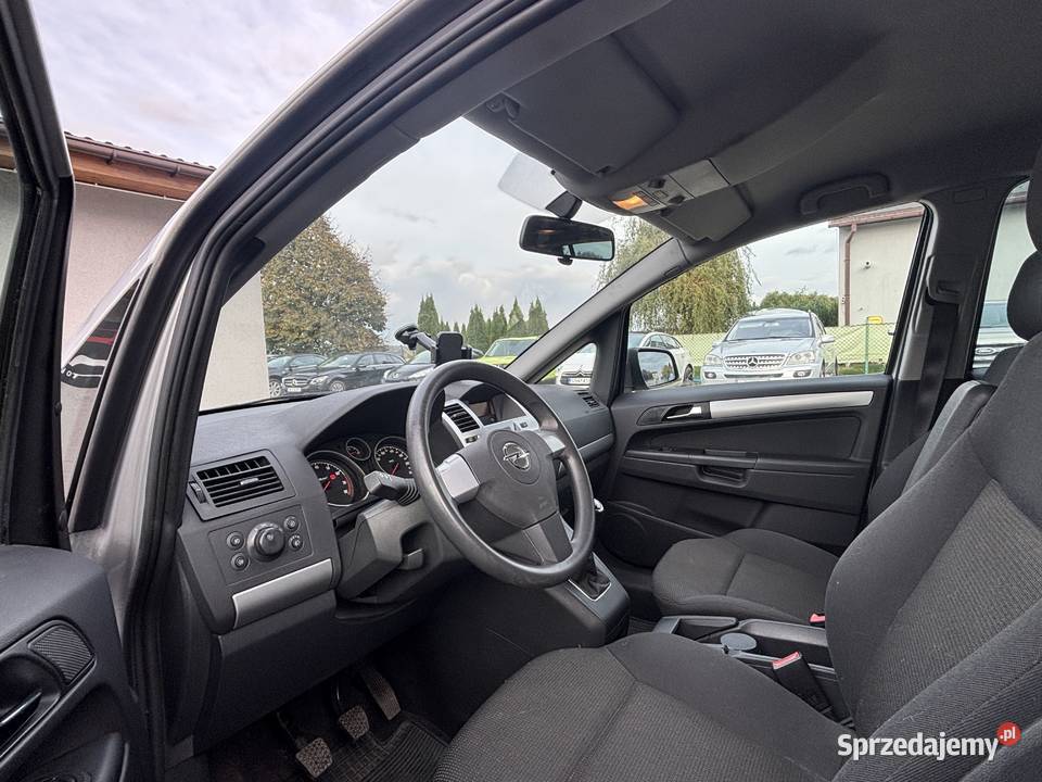 Opel Zafira Paniówki