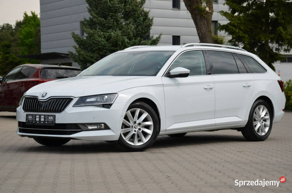 koda Superb 16TDI 120M Serwis 100Orglakier światła przeciwmgielne Kutno
