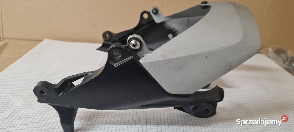 Honda CBR 600 PC37 plastik owiewka tył mocowanie