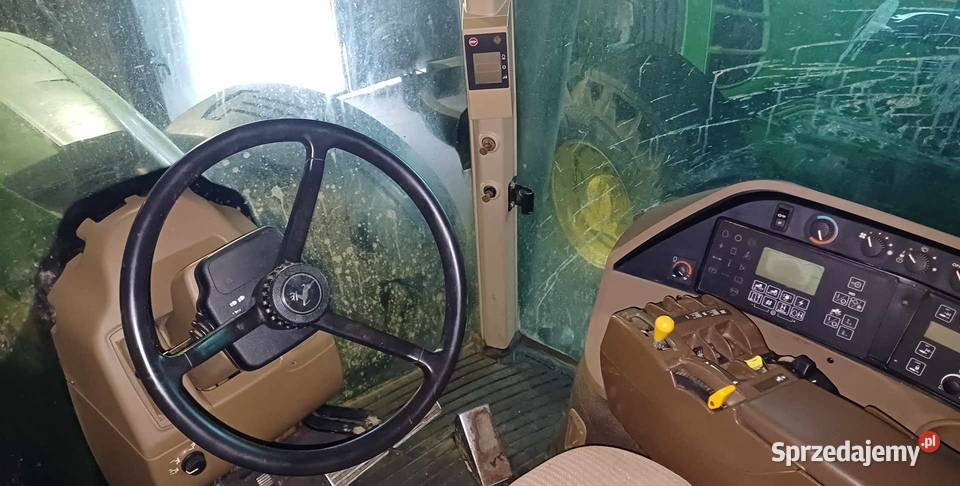 Ciagnik rolniczt john deer 8220 Wolbórz