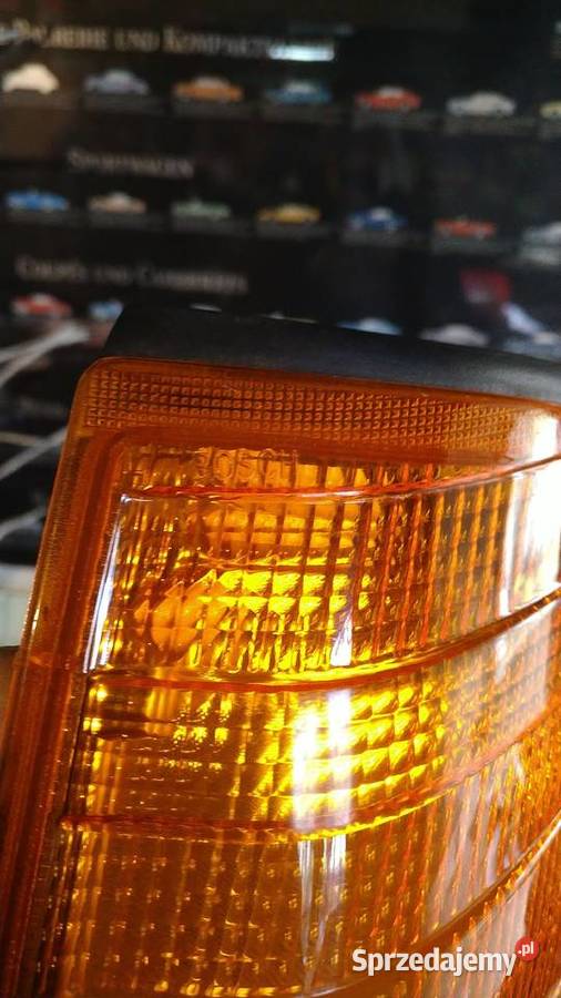 W124 kierunkowskazy pomarańczowe i białe osobowe wielkopolskie