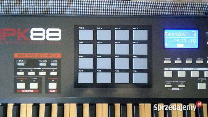 Akai MPK 88 klawiatura sterująca