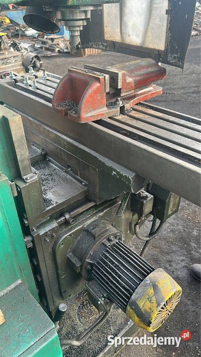 Frezarka pionowa 6P11 śląskie Blachownia