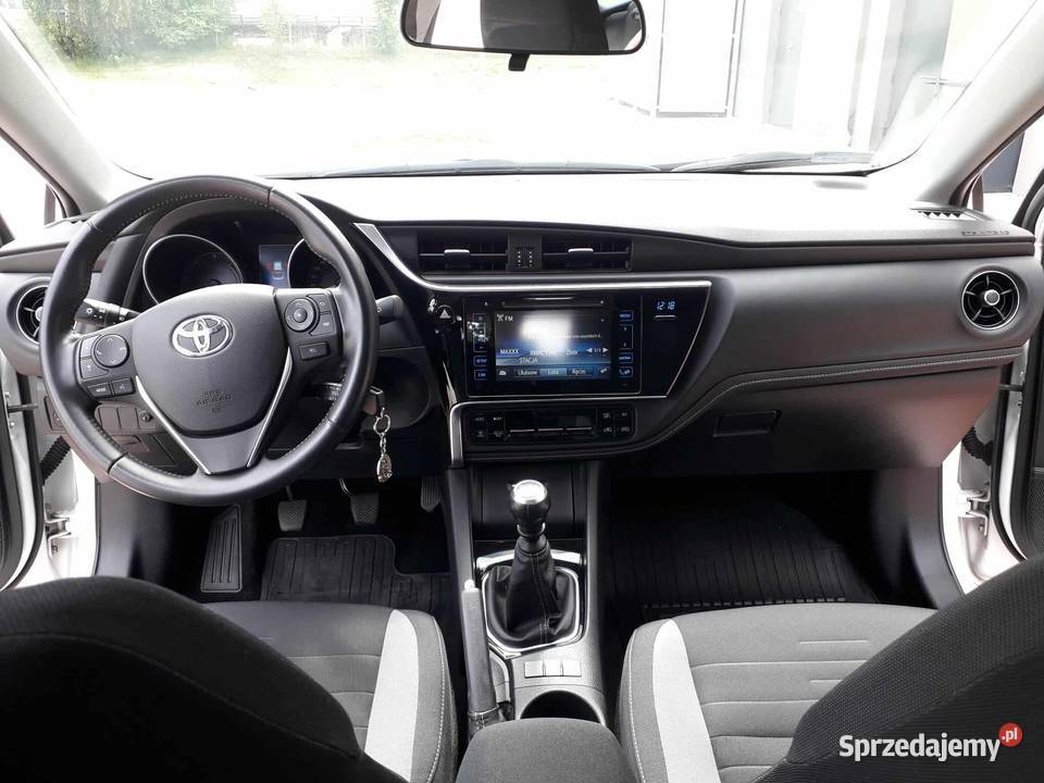 Toyota Auris pierwszy właściciel krajowy gniazdo USB śląskie Częstochowa