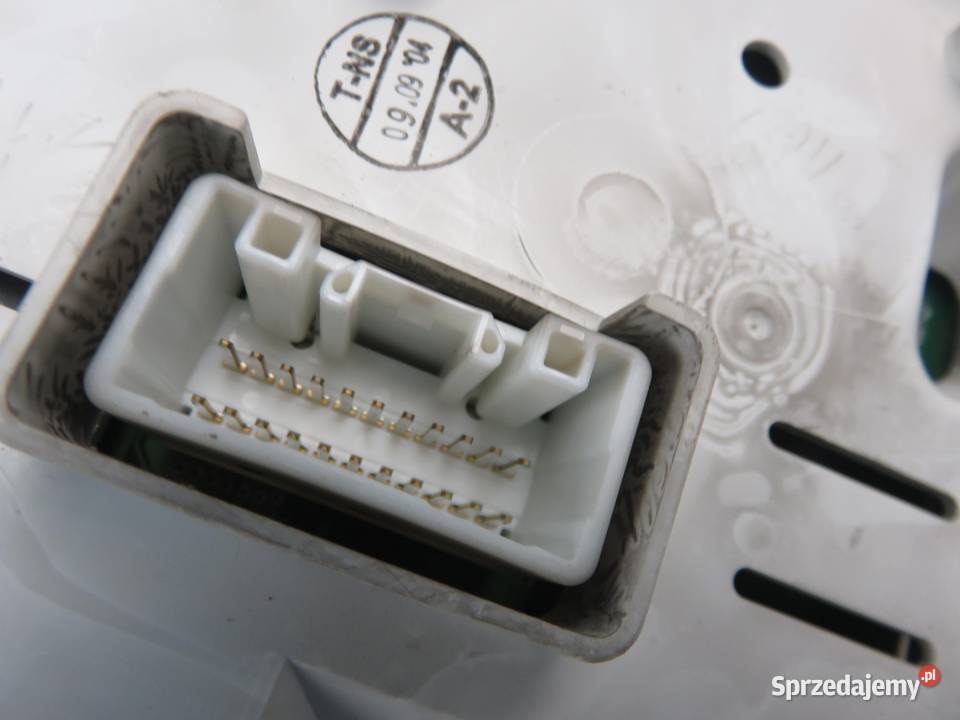 LICZNIK MITSUBISHI COLT VI 11 MR951770