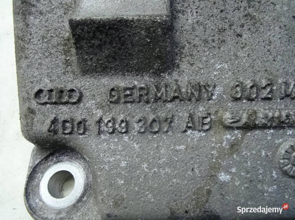 AUDI A8 D2 9902 LAPA MOCOWANIE PODUSZKI SILNIKA Przemęt