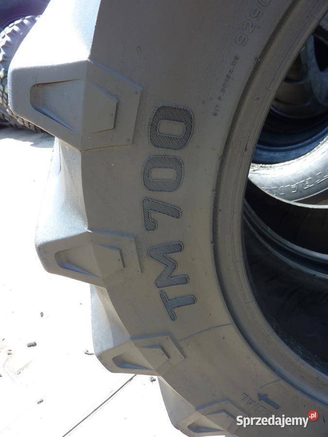 2x Opona używana rolnicza 30070R20 PIRELLI TM700 Zaścianki