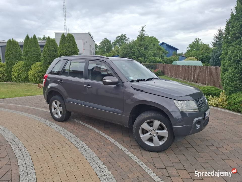 Suzuki Grand Vitara szary