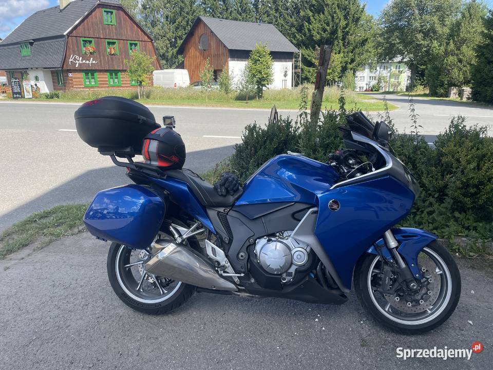 Honda VFR1200F 2010 dużym serwisie motocyklisty Dąbrowa Górnicza