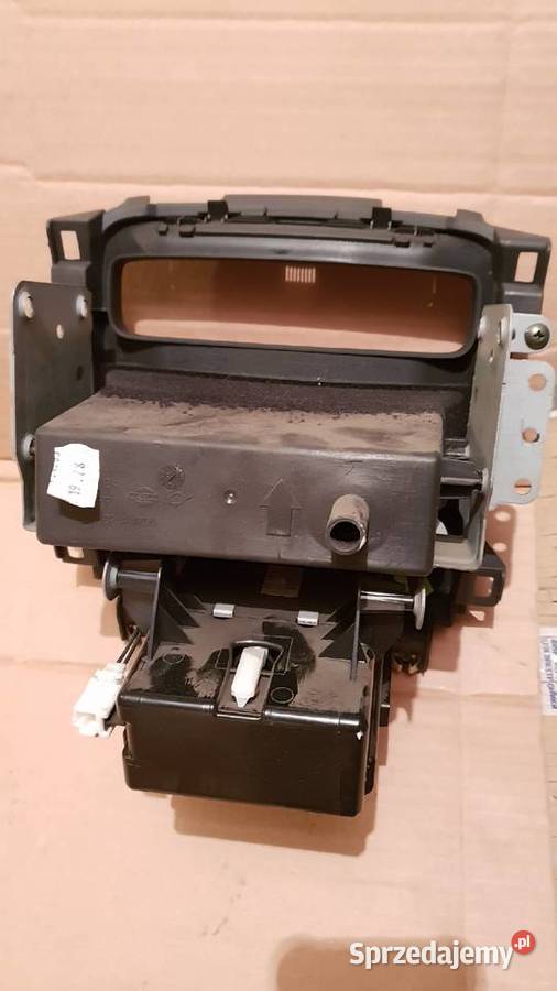 Panel Ramka Radia Nawigacji Nissan Primera P12 Świebodzice
