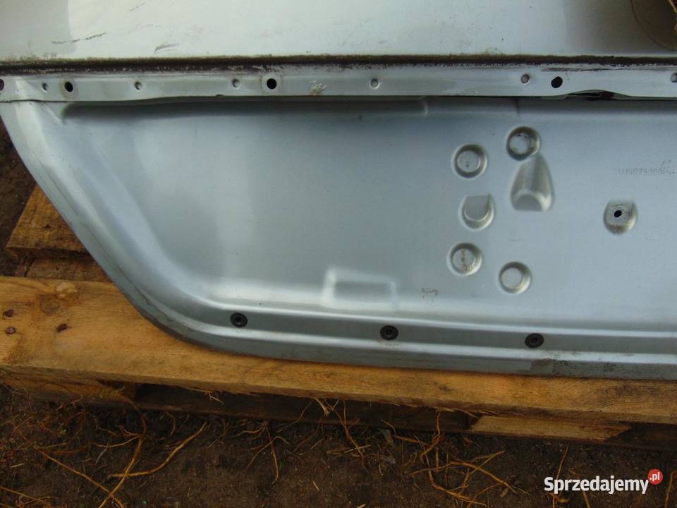KLAPA TYLNA TYŁ MERCEDES W211 744