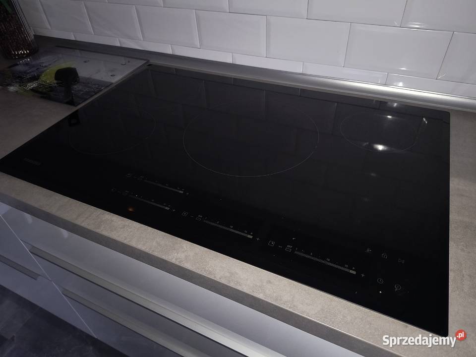 Płyta indukcyjna Samsung NZ84F7NB6AB 80 łódzkie Zduńska Wola