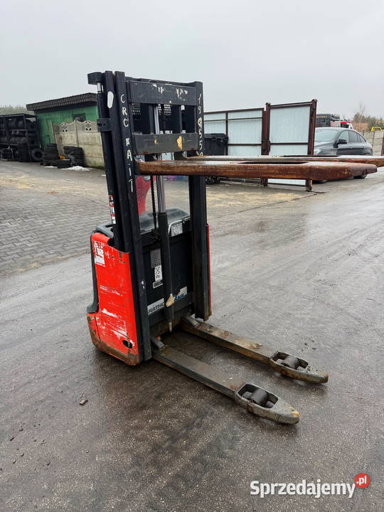 wózek paletowy z masztem LINDE L12 wolny skok Działoszyn