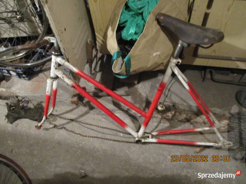 rama szosowa z lat prl na czesci sprzedam Kowalewice sprzedam