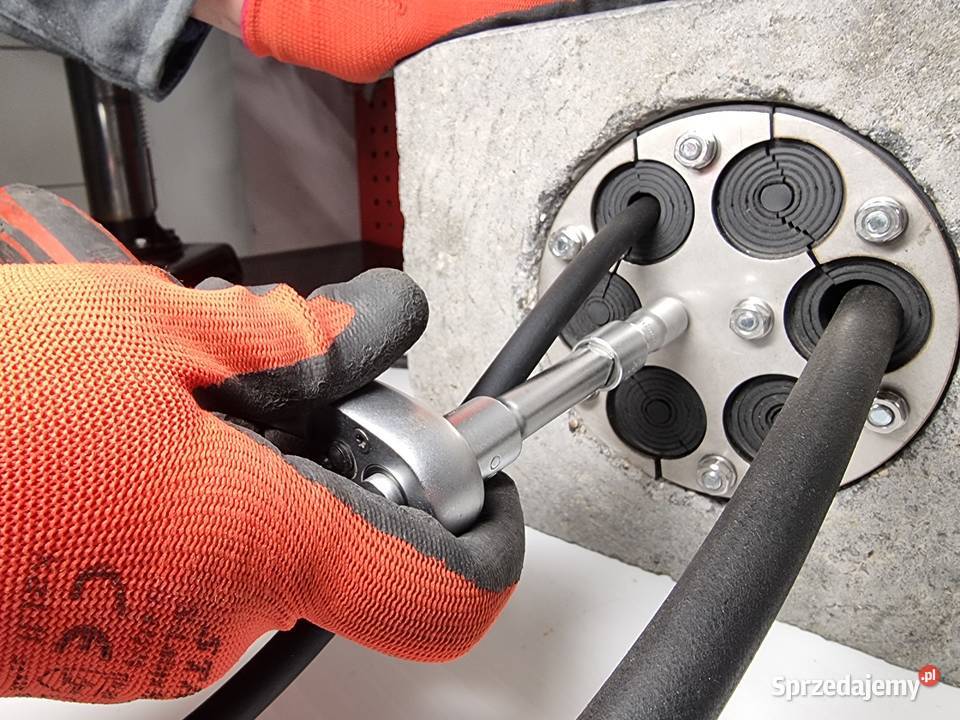 Gumowy wkład uszczelniający do trafostacji fi Poznań