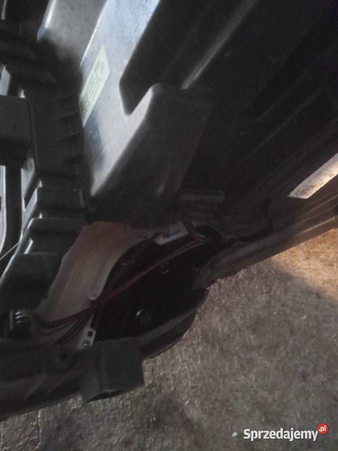 Lampa prawa przód kia Sorento 4 2021 obudowa Prabuty