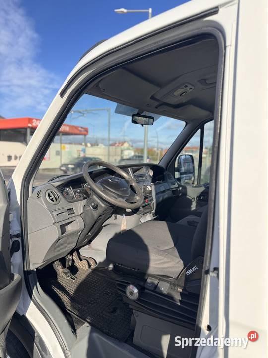 Iveco daily 35S17 autolaweta 30 pomoc drogowa uszkodzony Gdańsk