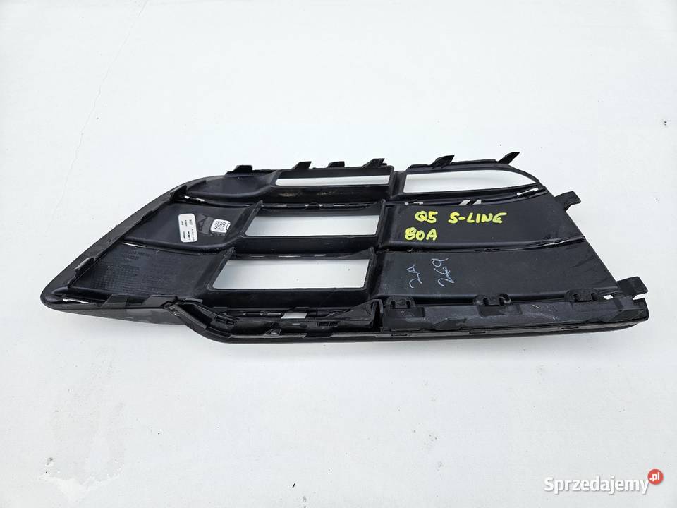 AUDI Q5 II SLINE KRATKA PRAWA PRZÓD PRAWY Atrapy Międzychód