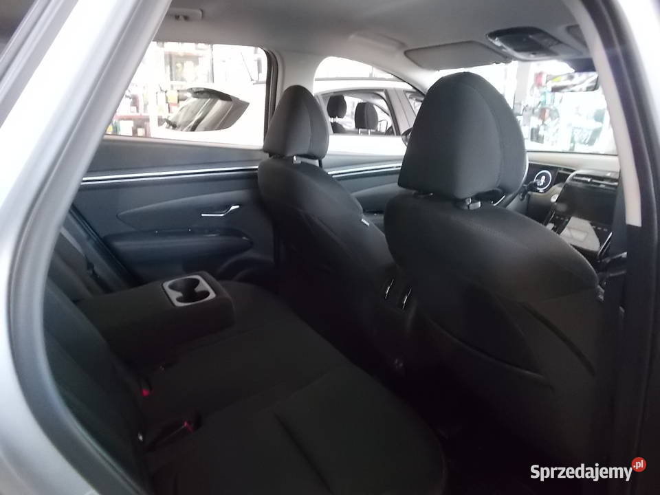 HYUNDAI TUCSON 16 benzyna hybryda Automat salon Dębica