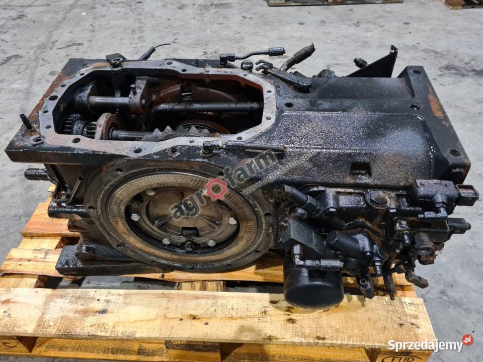 Tylny most Massey Ferguson 6130 851B1 sprzedam