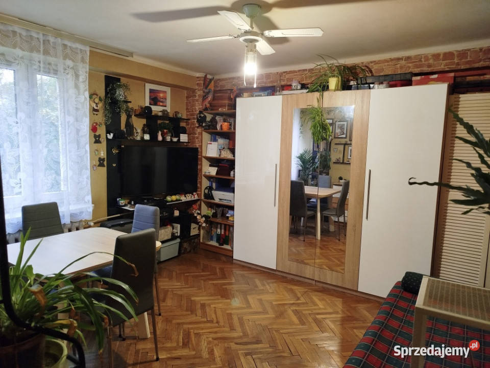Sprzedam 2 pokojowe mieszkanie w okolicy Kraków