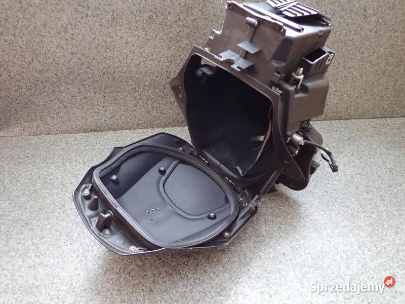 KUFER NA KASK POKRYWA APRILIA MANA 850 0716R Pozostałe Strzelce Krajeńskie sprzedam