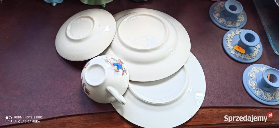 Komplet śniadaniowy dziecka z postaciami z bajek