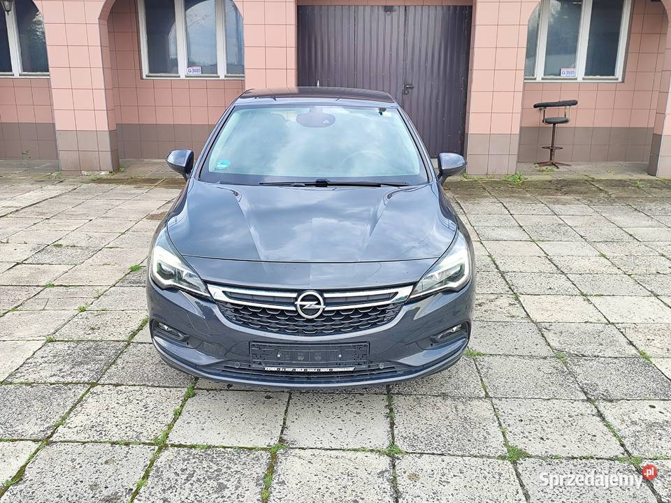 Opel Astra K 2015 r 14 turbo benzyna stan świętokrzyskie Królewiec sprzedam