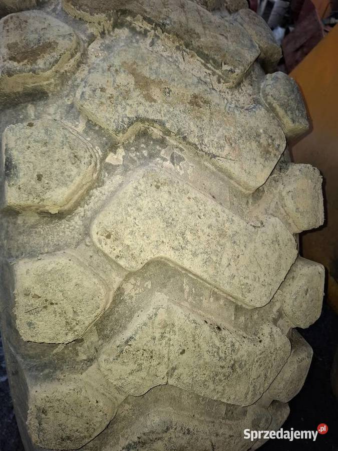 Opony 205R25 przemysłowe L3dostępne 4 sztuki Targoszyn