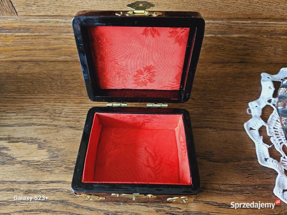 Szkatułka vintage puzderko skrzynka piękna stara mazowieckie