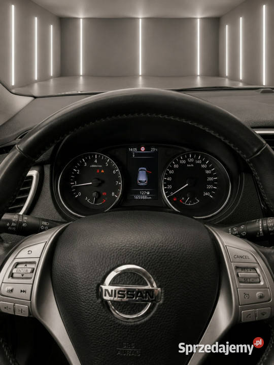 Nissan Qashqai kamera cofanianawigacjapanorama Żabno