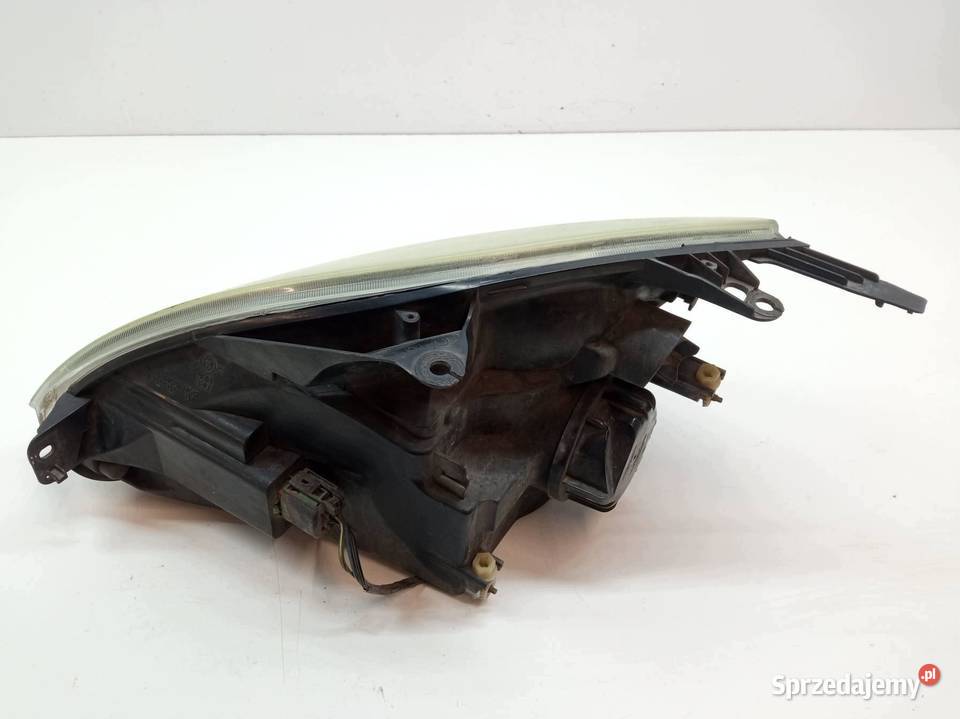 LAMPA PRZÓD PRAWA EU Ford Fiesta Mk6 20022008 świętokrzyskie