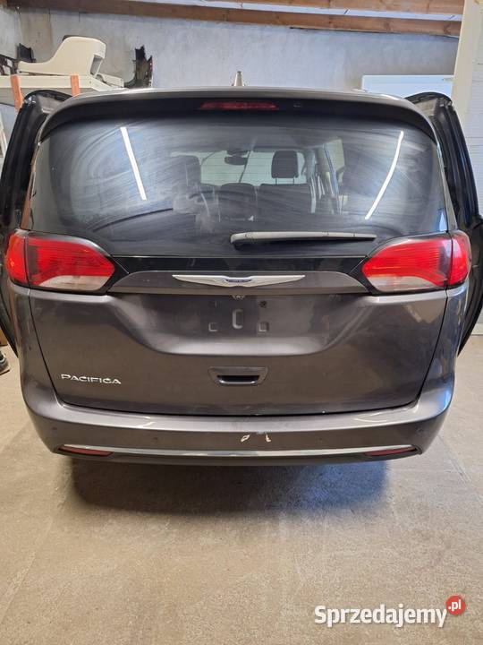 Klapa bagażnika Chrysler Pacifica 2017 części Klapy bagażnika Warszawa