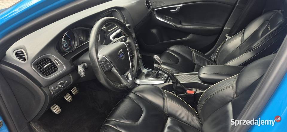 Volvo V40 D2 RDesign Momentum Rebel Blue limited tempomat