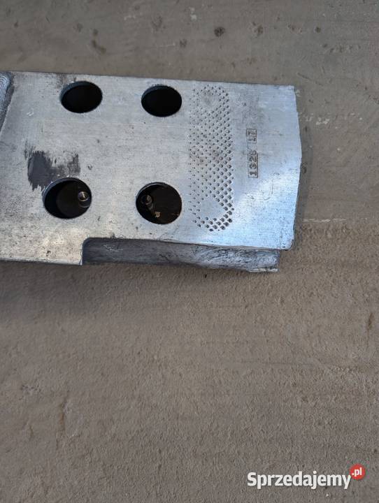 Belka zderzaka przód infiniti q50 Pozostałe Cieszyn