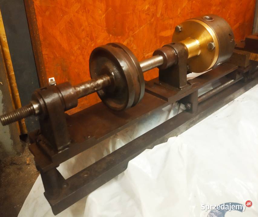 Zabytkowa mała tokarka
