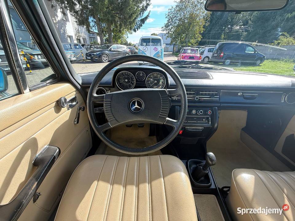 MercedesBenz W115 200 Benzyna 1970 klasyka w benzyna