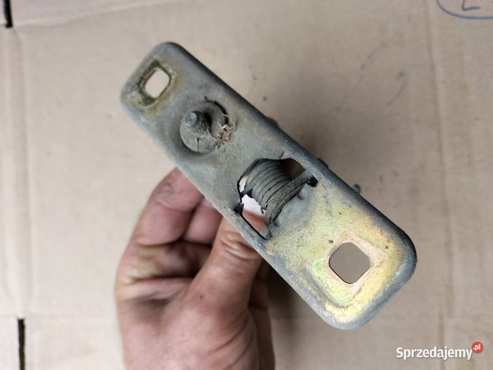 GOLF 2 JETTA 2 ZAMEK MASKI POKRYWY SILNIKA