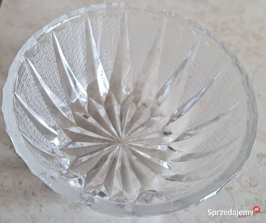 Stara kryształowa cukiernica