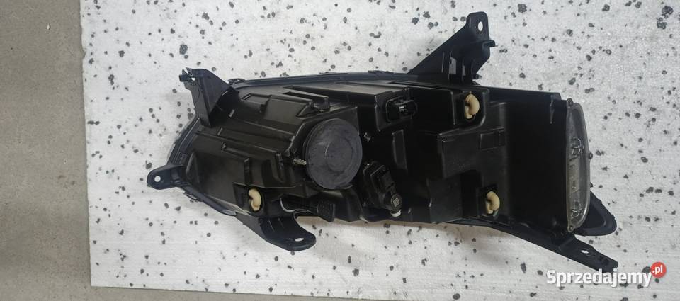 LAMPA DACIA SANDERO III LEWA