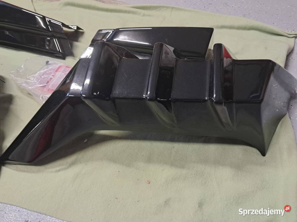 nowy tylny dyfuzor do hondy civic type r i