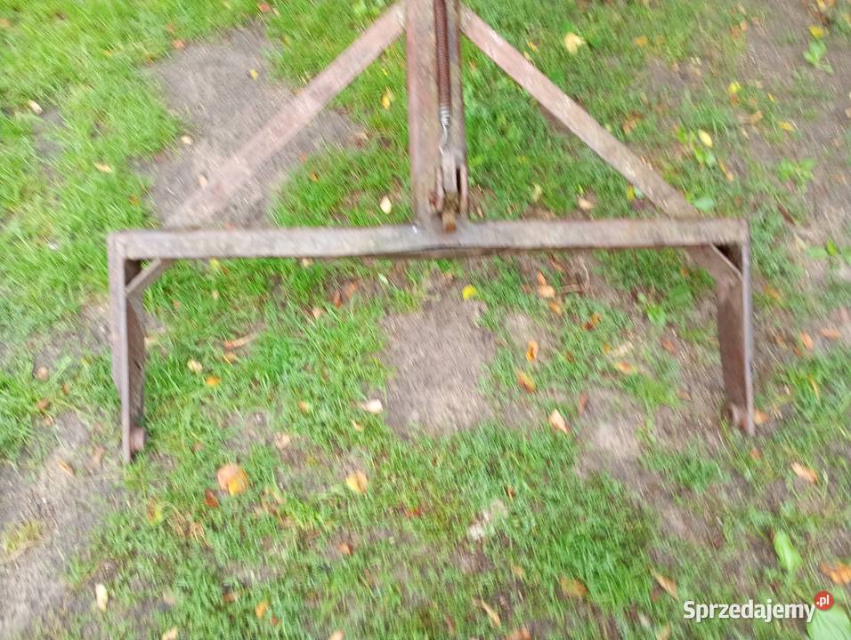 Ładowacz na tył ciągnika łyżka wysięgnik Udrzynek