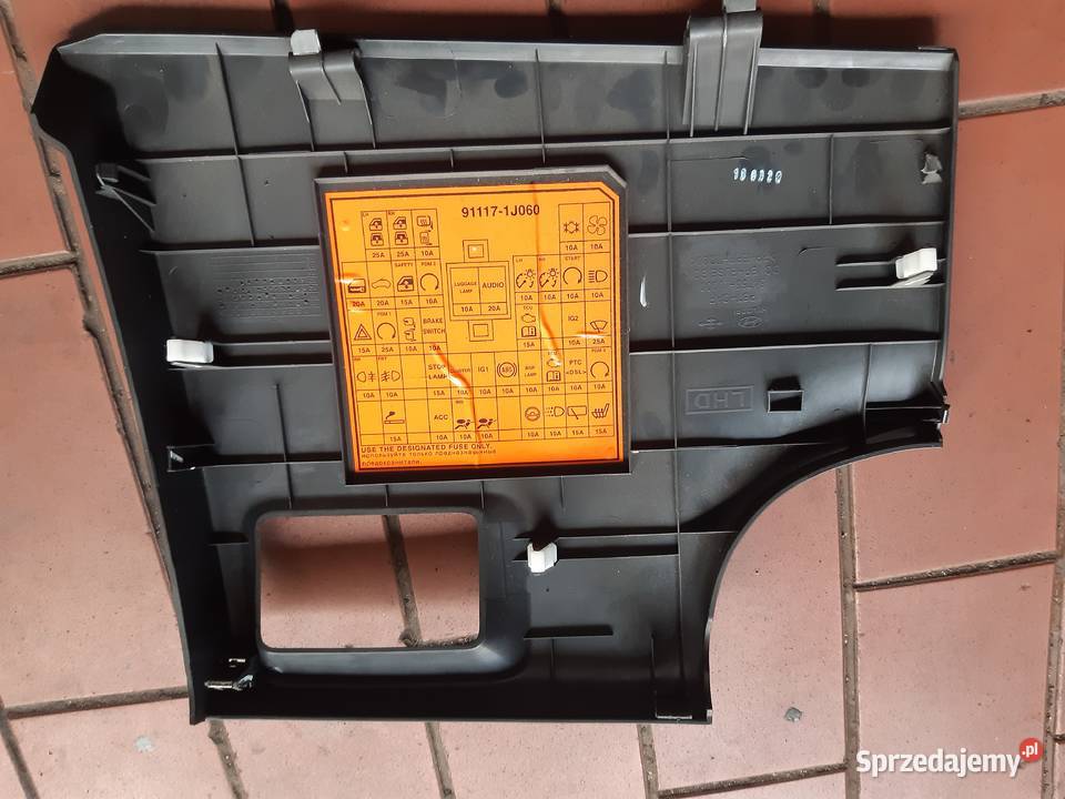 Hyundai I20 20122015r pokrywa bezpieczników Częstochowa sprzedam