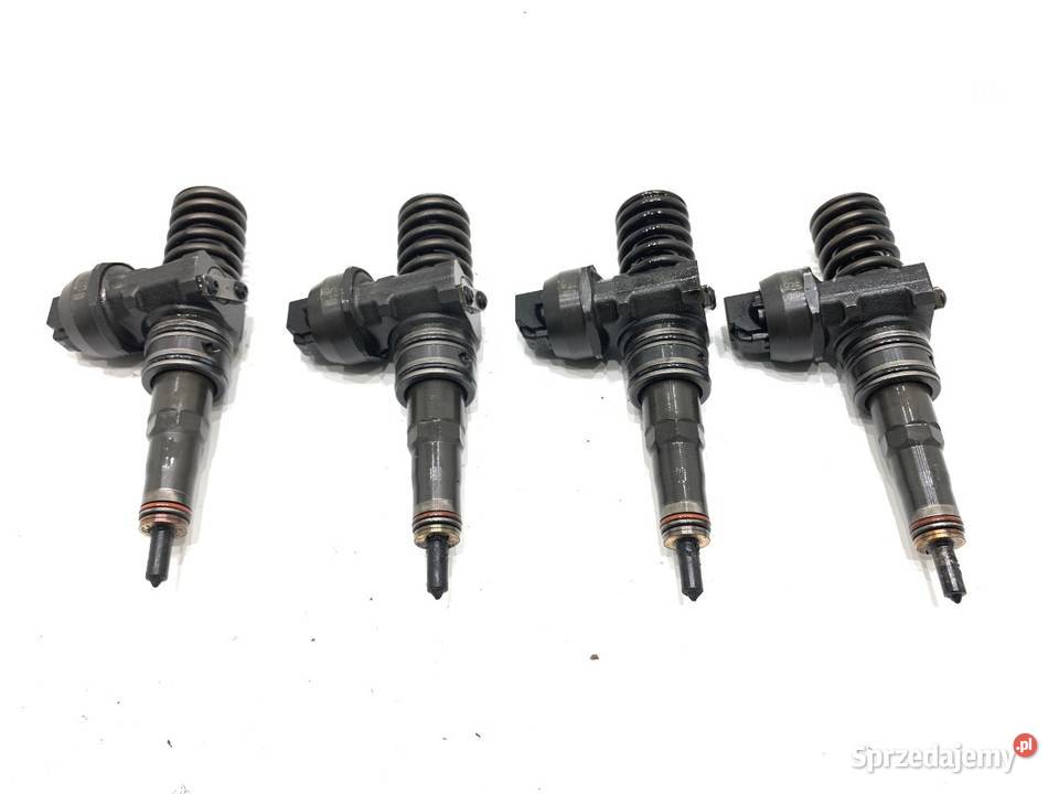 WTRYSKIWACZE KOMPLET VW GOLF V 038130073BN 19 osobowe