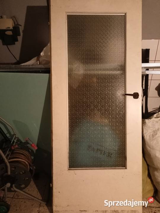 Drzwi pokojowe prawe że szybą