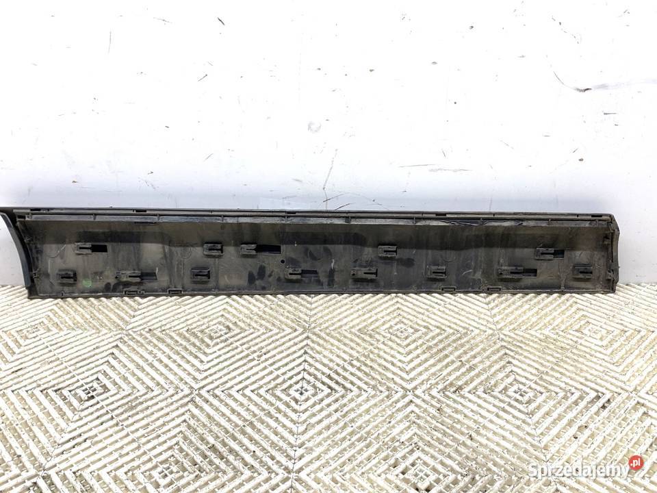 LISTWA DRZWI PRAWY PRZÓD AUDI Q7 4L Hatchback