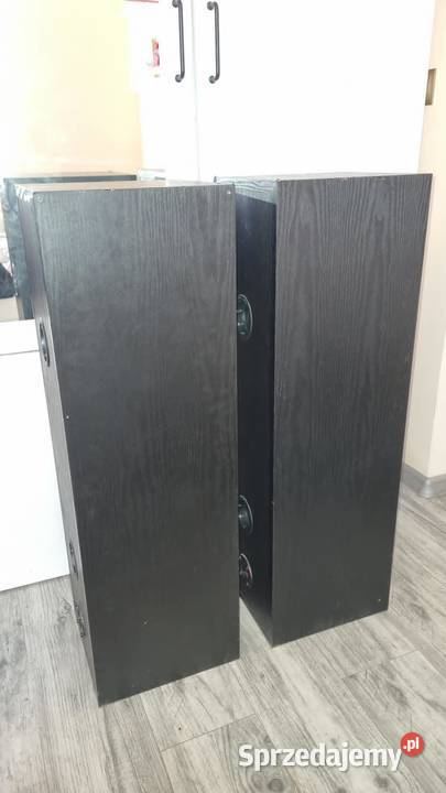 Potężne kolumny Axton AX70 Switzerland 2x150W Warta