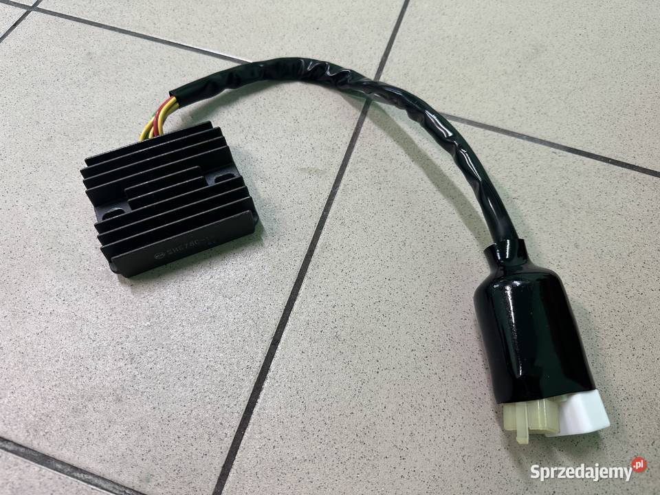 Regulator napięcia Honda CBR 900RR SC44 Brzeszcze