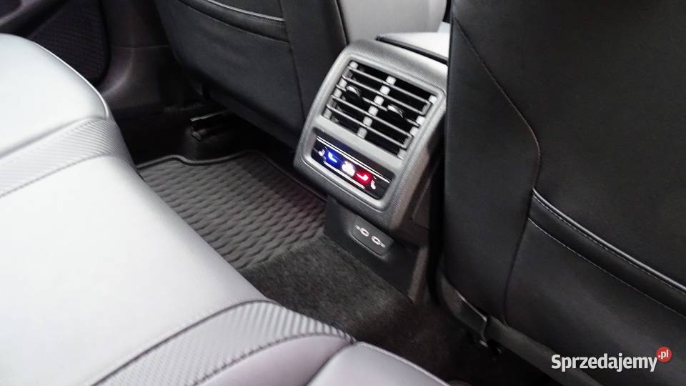 VW Golf R manual 333 4Motion